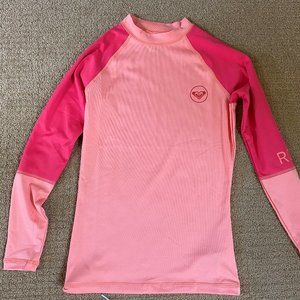 Roxy small rash guard